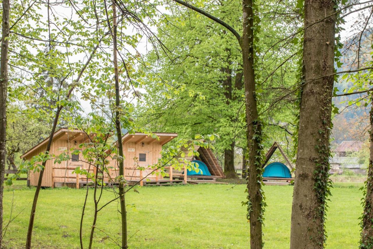 Kamp Na Otoku - Ljubno Ob Savinji Hotell Eksteriør bilde