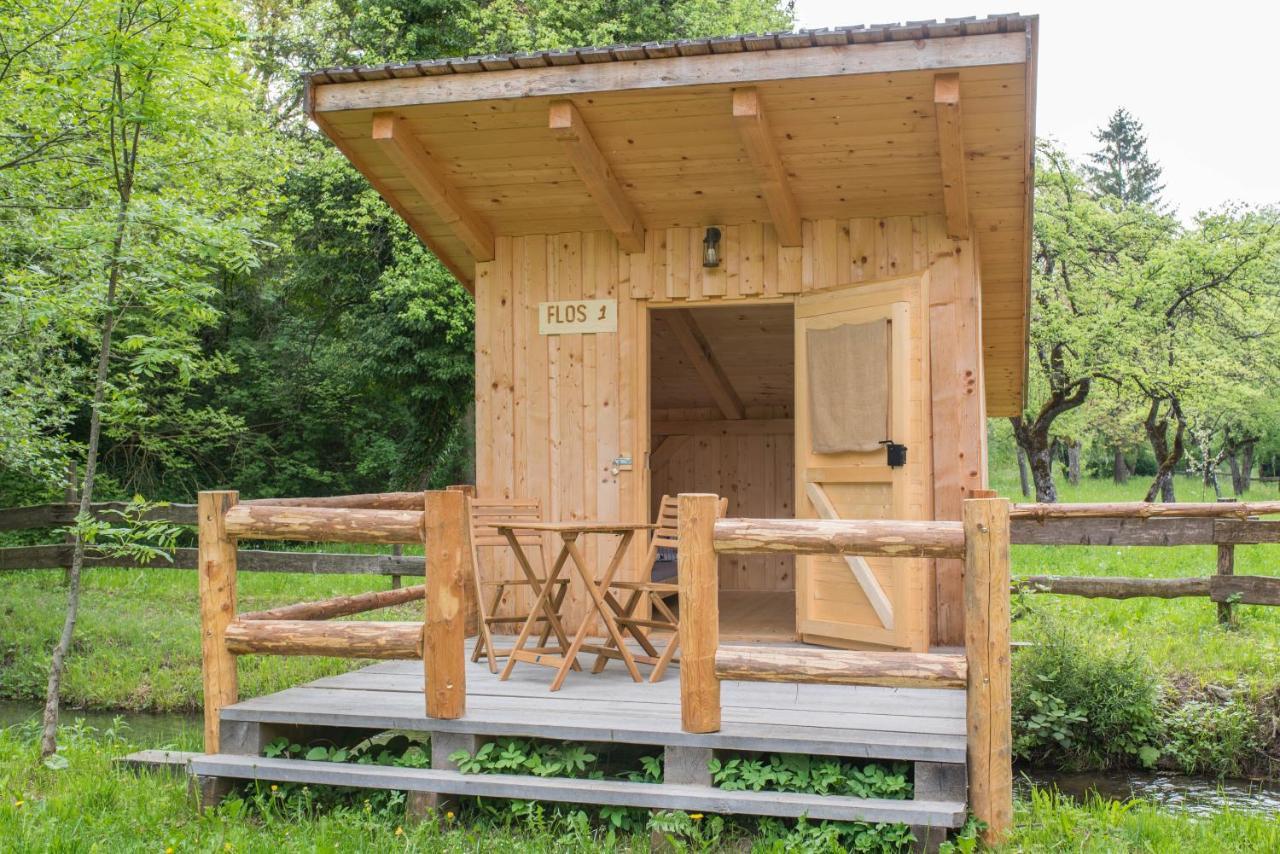 Kamp Na Otoku - Ljubno Ob Savinji Hotell Eksteriør bilde
