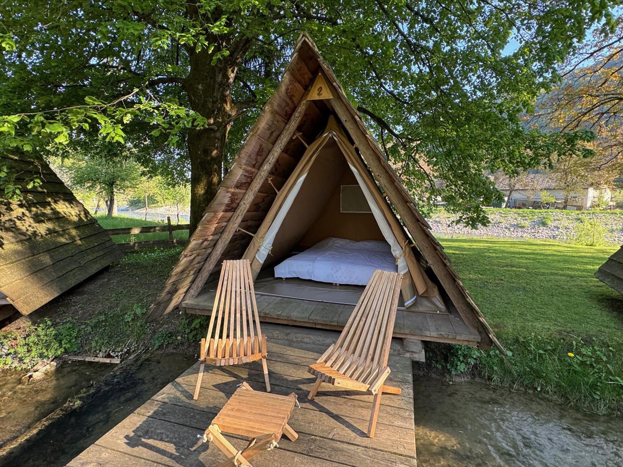 Kamp Na Otoku - Ljubno Ob Savinji Hotell Eksteriør bilde